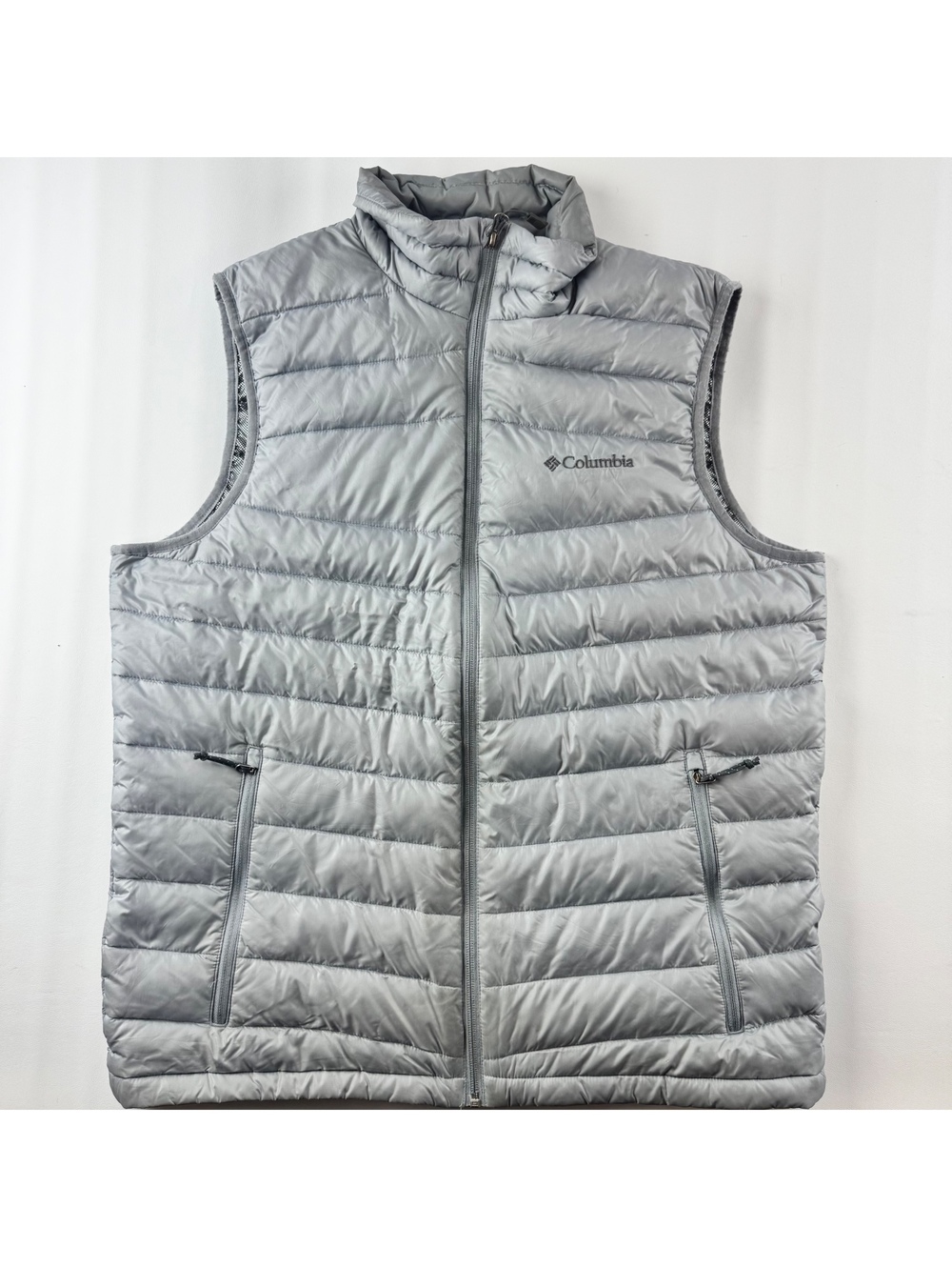 Columbia Men’s Medium Omniheat Reflective Gray Vest